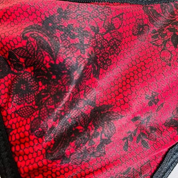 Fantasy Lingerie Babydoll Set with Matching G-String Black Red - Size Medium - Picture 3 of 3